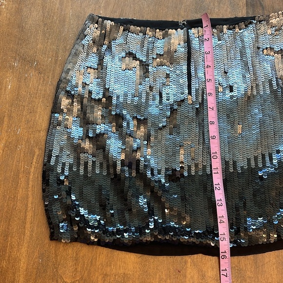 🌸Smart Set NWT shiny embellished skirt - Picture 9 of 11